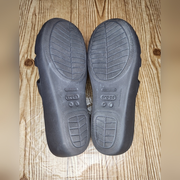 Crocs Women's Size US 8 Rhonda Wedge Strappy‎ Sandal Slip On Logo Brown Comfy - Picture 6 of 6